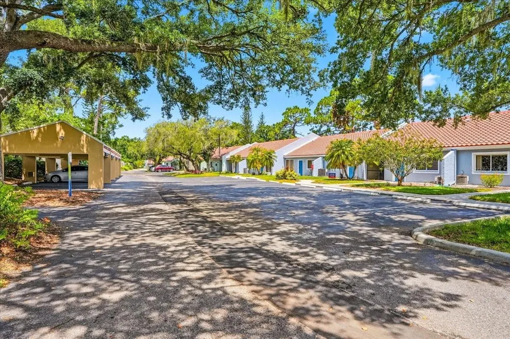 4540 BEE RIDGE ROAD #Villa 1 Sarasota, FL 34233