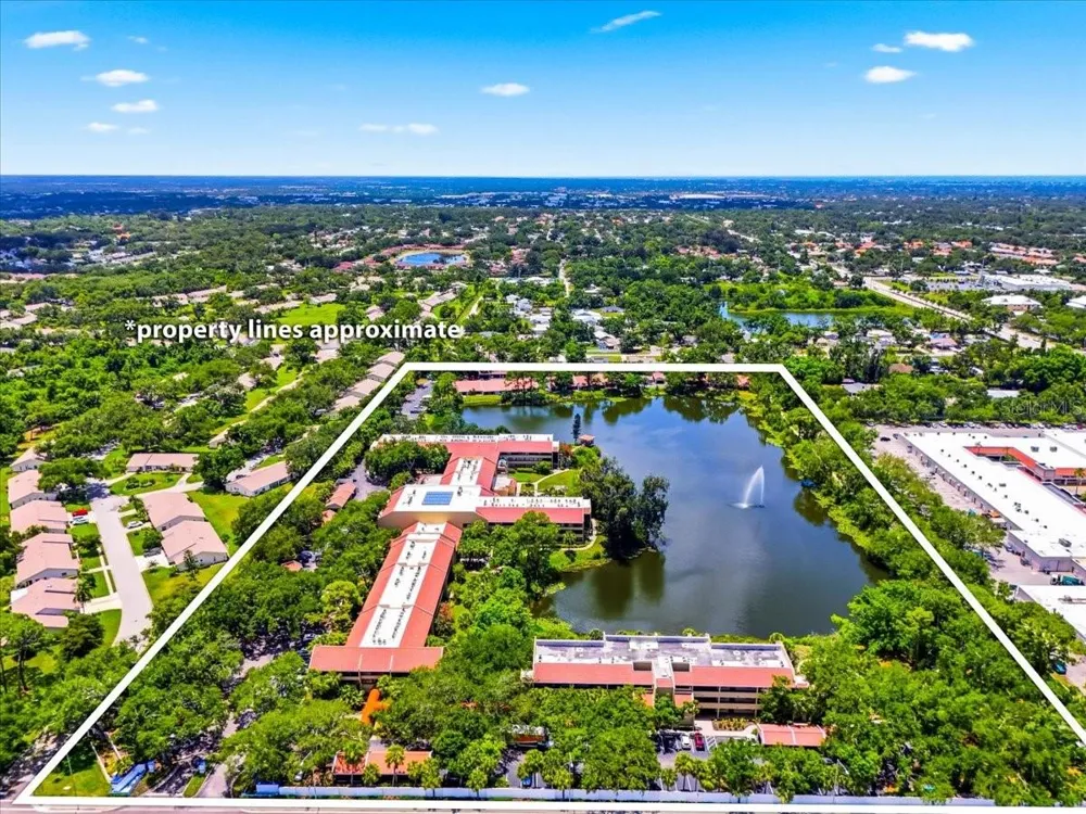 4540 BEE RIDGE ROAD #Villa 1 Sarasota, FL 34233