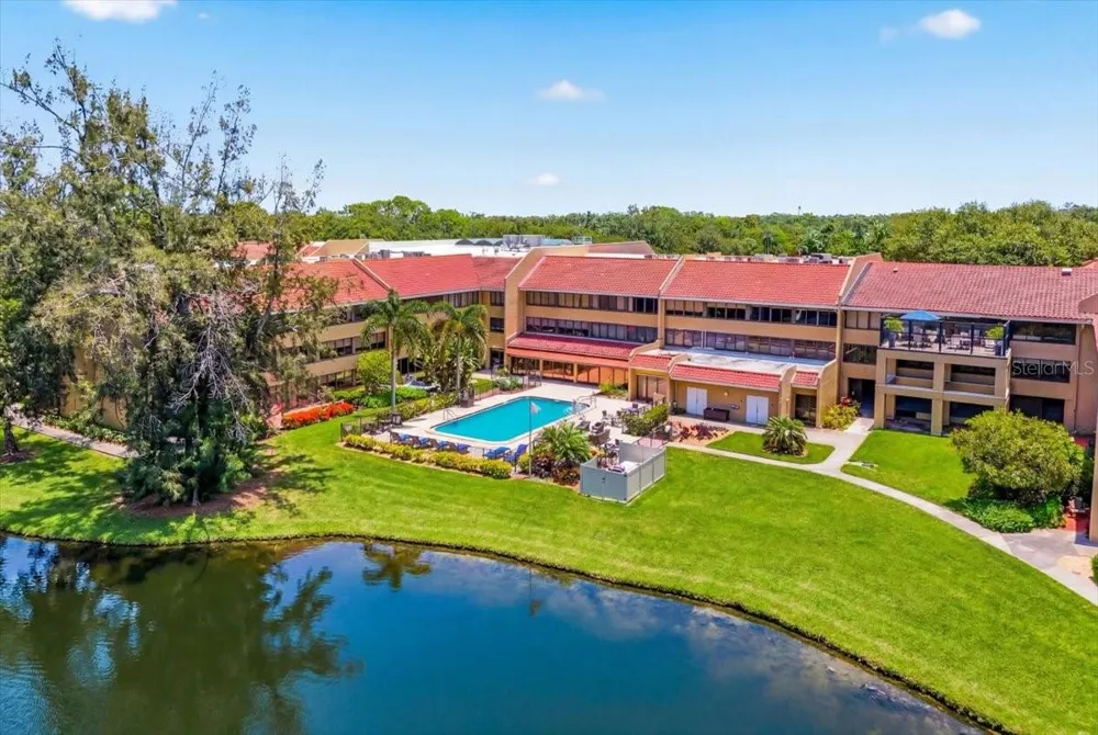 4540 BEE RIDGE ROAD #Villa 1 Sarasota, FL 34233