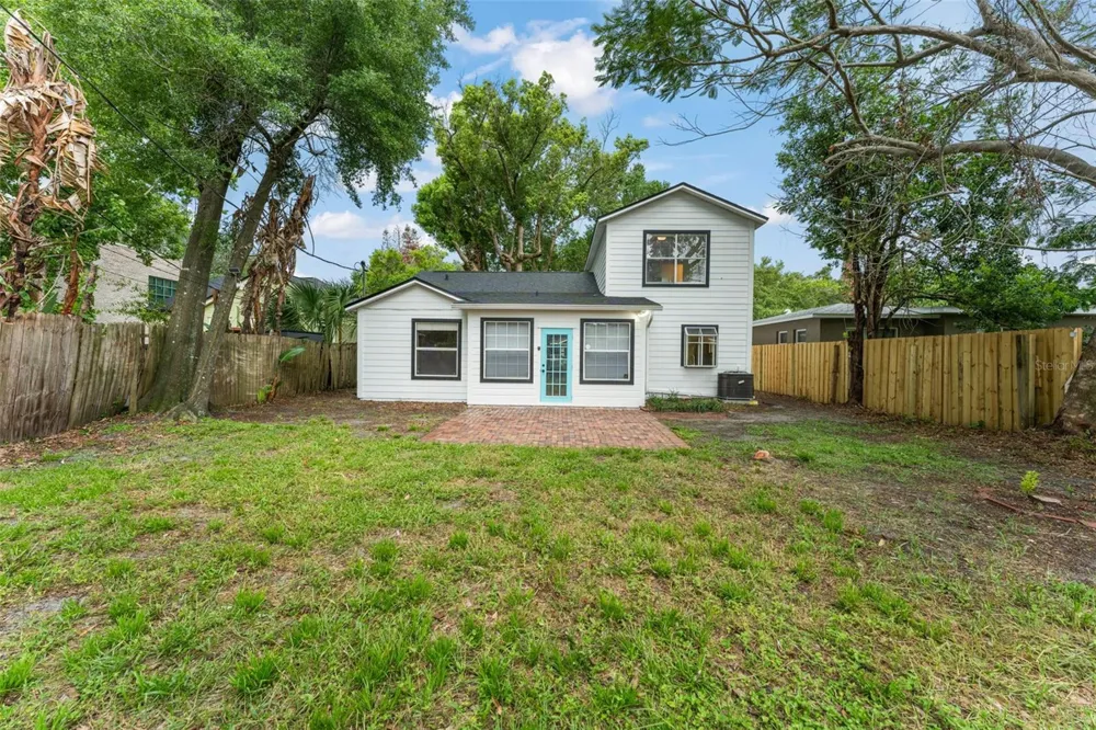 805 W SMITH STREET Orlando, FL 32804