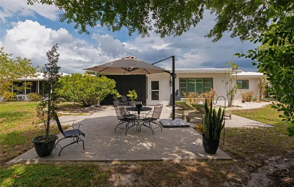 3602 JOYCE DRIVE Bradenton, FL 34208