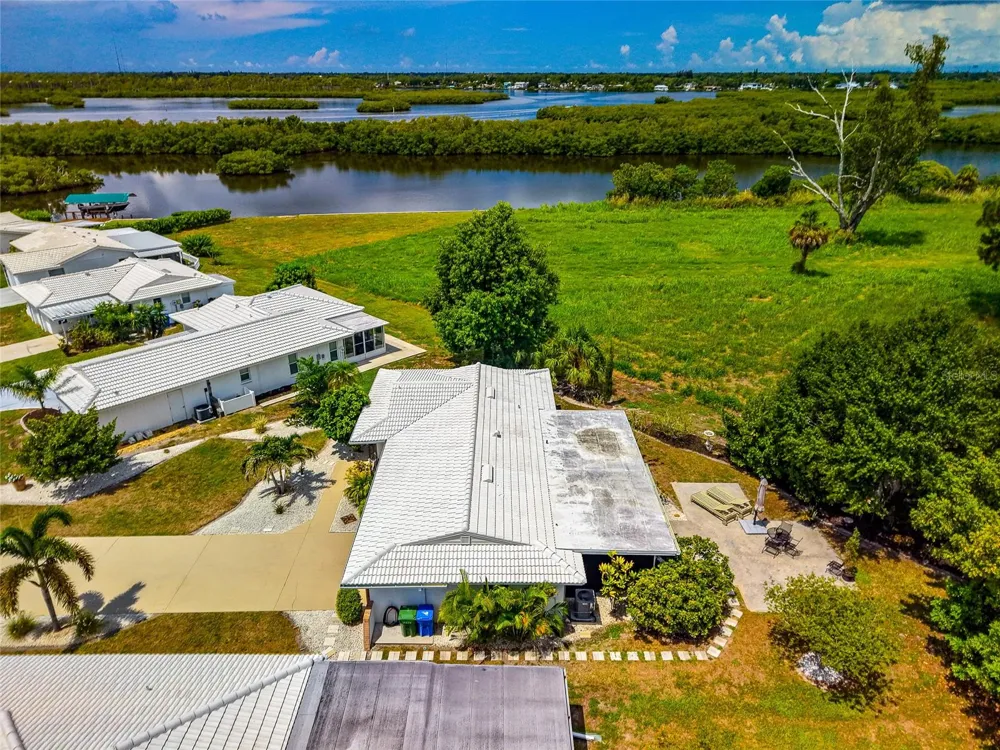 3602 JOYCE DRIVE Bradenton, FL 34208