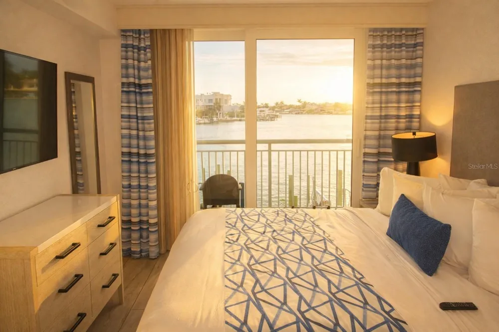 10091 GULF BOULEVARD #203E Treasure Island, FL 33706