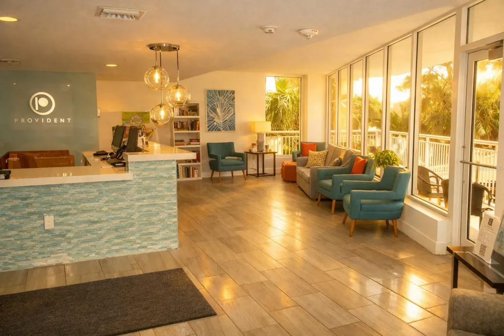 10091 GULF BOULEVARD #203E Treasure Island, FL 33706