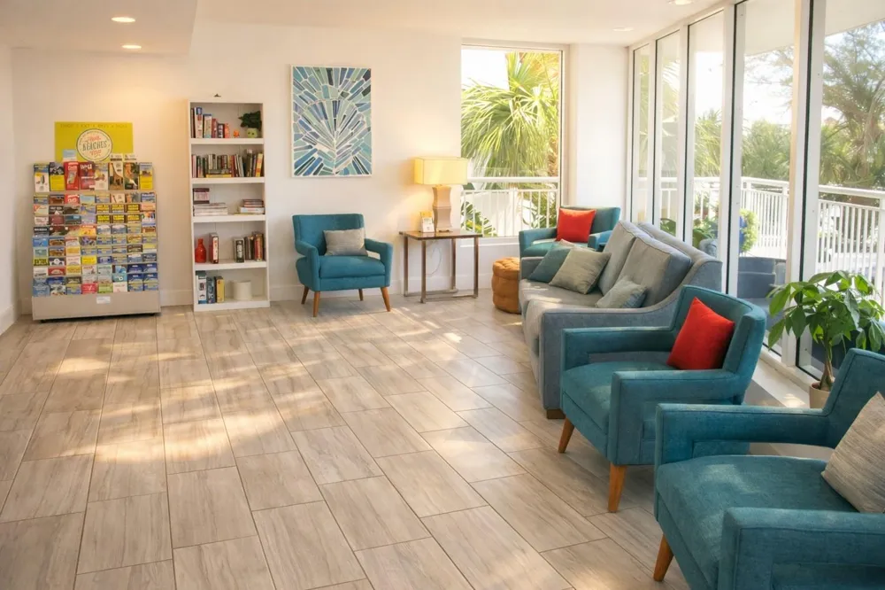 10091 GULF BOULEVARD #203E Treasure Island, FL 33706