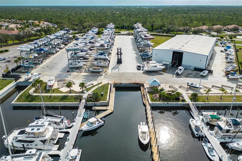 17762 COURTSIDE LANDINGS CIRCLE Punta Gorda, FL 33955