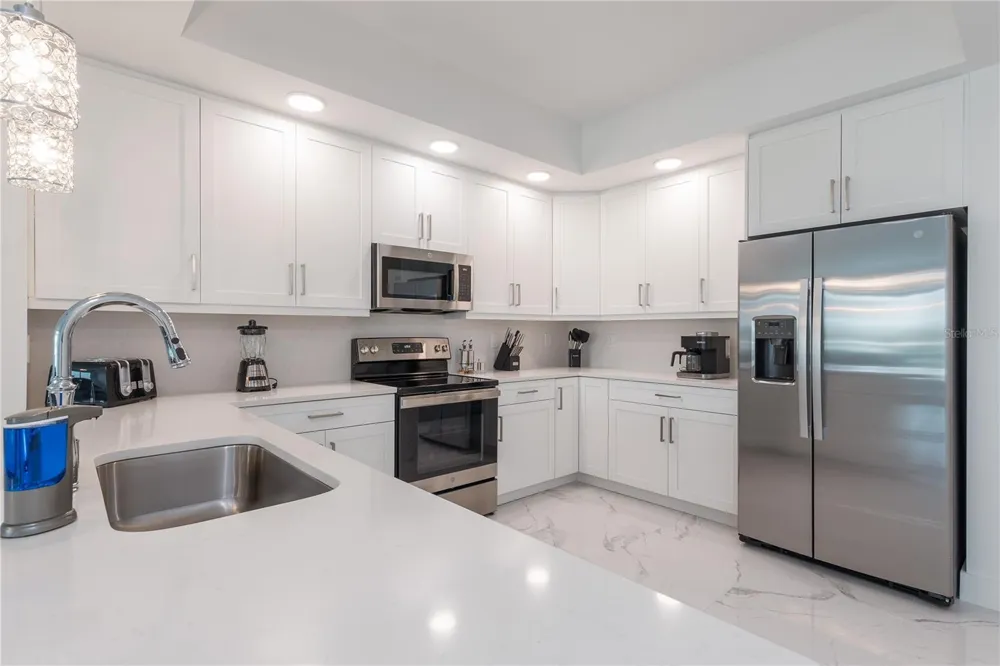 415 ISLAND WAY #207 Clearwater Beach, FL 33767