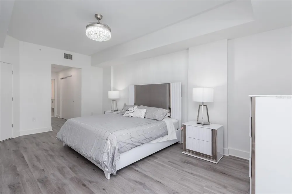 415 ISLAND WAY #207 Clearwater Beach, FL 33767