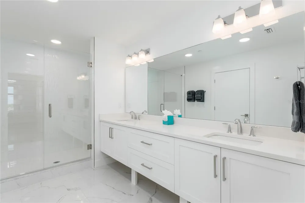 415 ISLAND WAY #207 Clearwater Beach, FL 33767