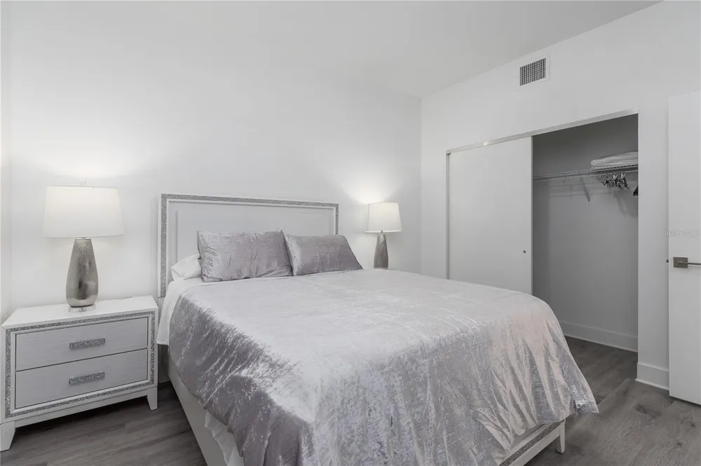 415 ISLAND WAY #207 Clearwater Beach, FL 33767