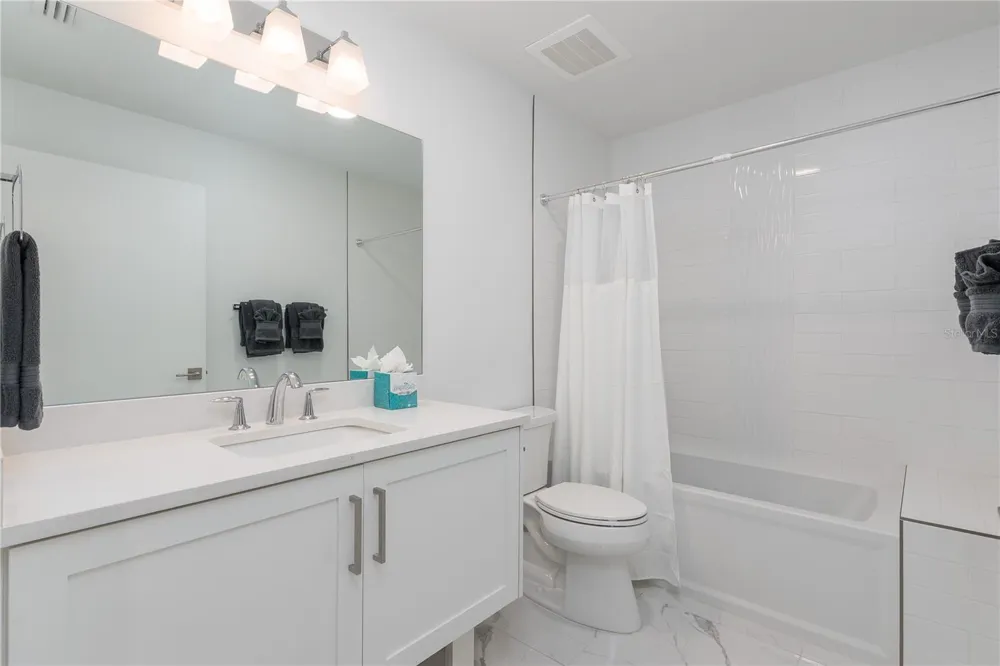 415 ISLAND WAY #207 Clearwater Beach, FL 33767