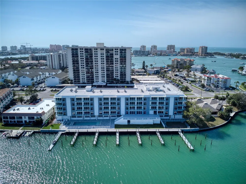415 ISLAND WAY #207 Clearwater Beach, FL 33767