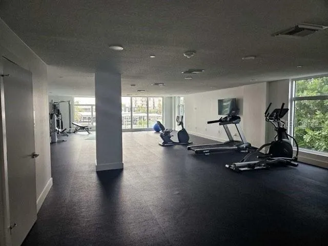 415 ISLAND WAY #207 Clearwater Beach, FL 33767