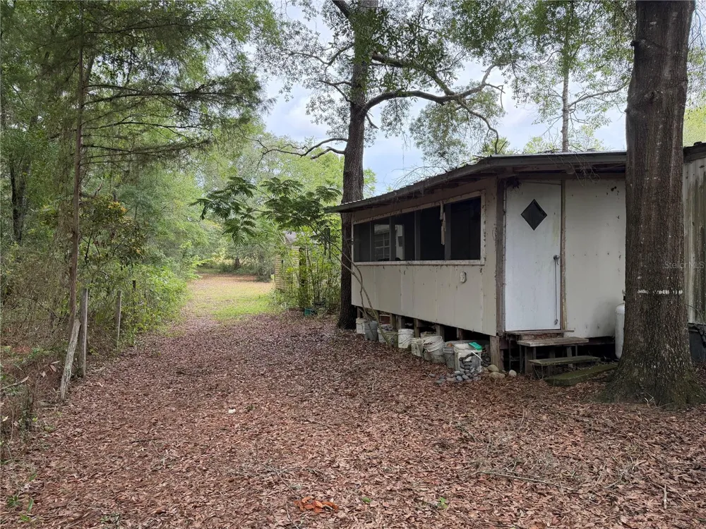 9730 NE STATE ROAD 24 Archer, FL 32618