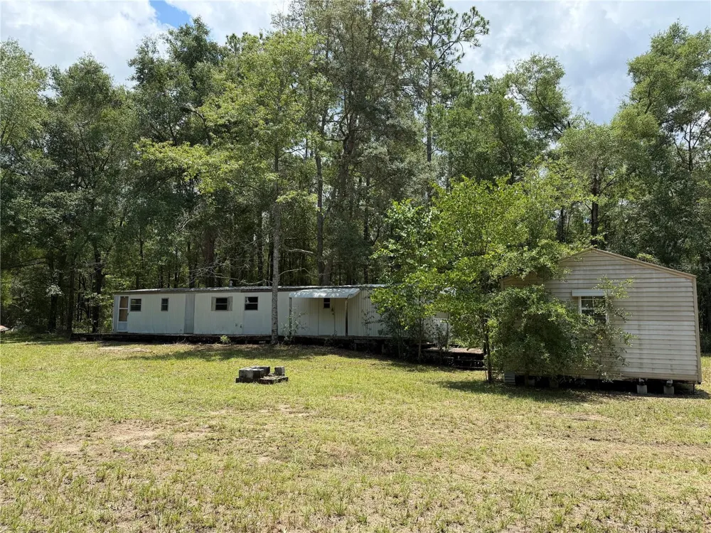 9730 NE STATE ROAD 24 Archer, FL 32618
