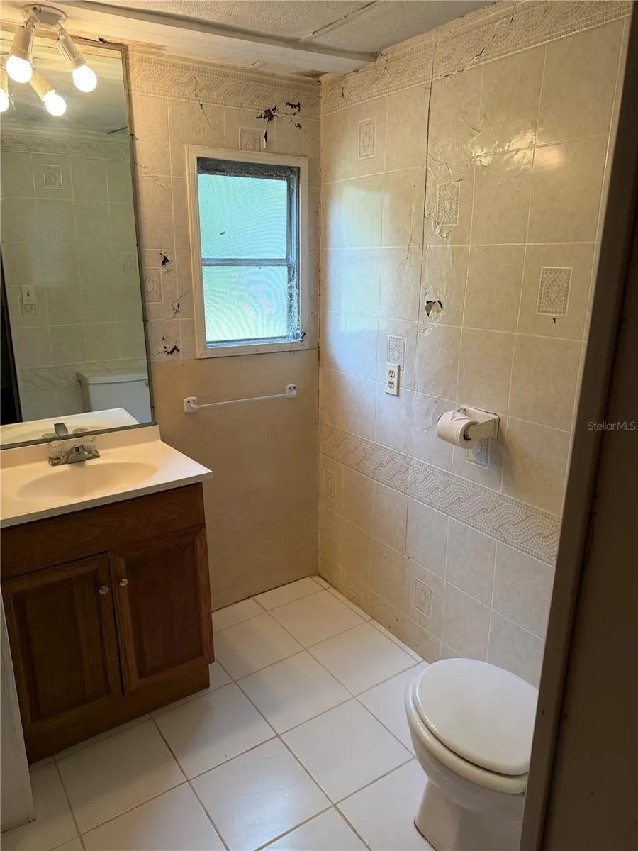 9730 NE STATE ROAD 24 Archer, FL 32618