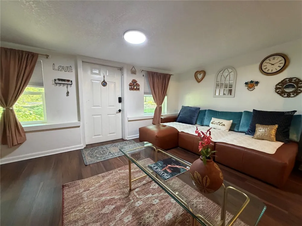 2425 SE 10TH AVENUE Gainesville, FL 32641