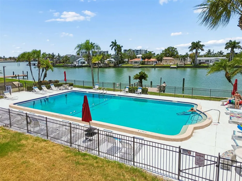 505 PLAZA SEVILLE COURT #12 Treasure Island, FL 33706