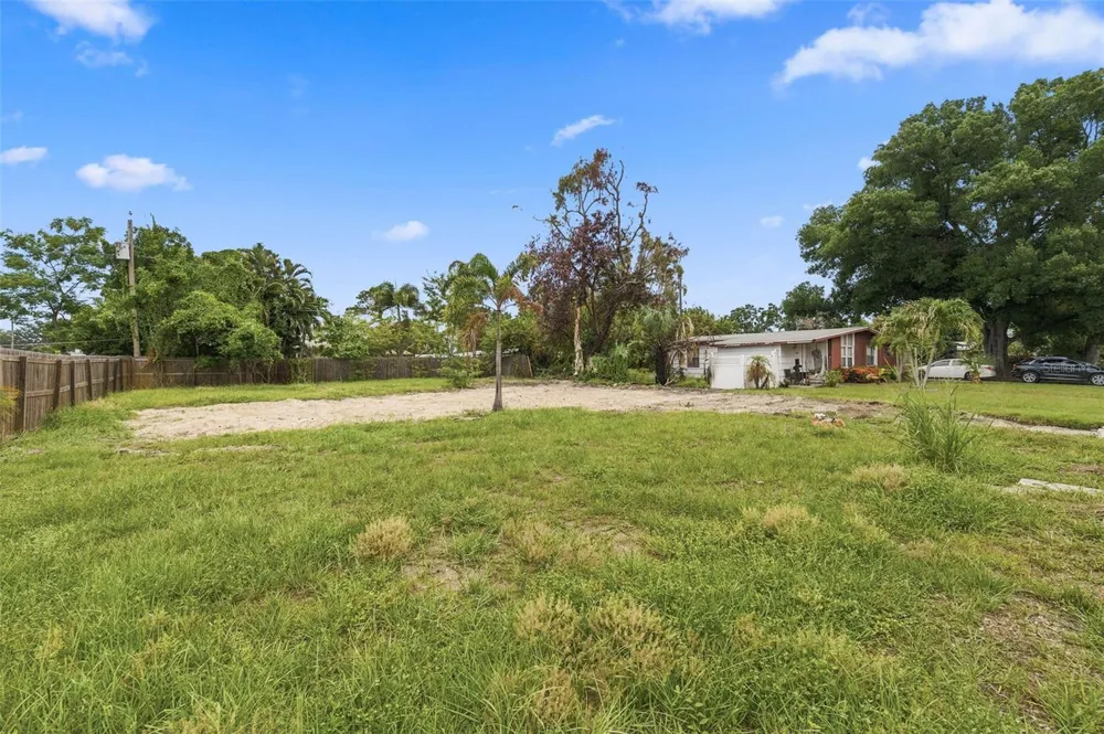 3963 NEPTUNE DRIVE SE St Petersburg, FL 33705