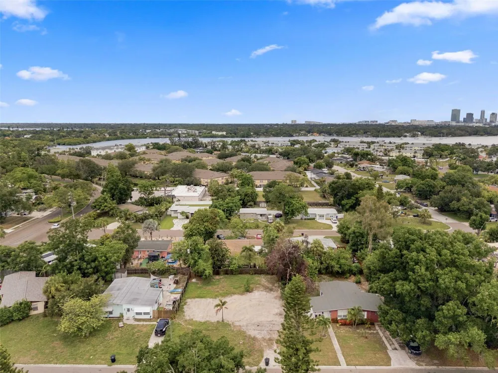 3963 NEPTUNE DRIVE SE St Petersburg, FL 33705