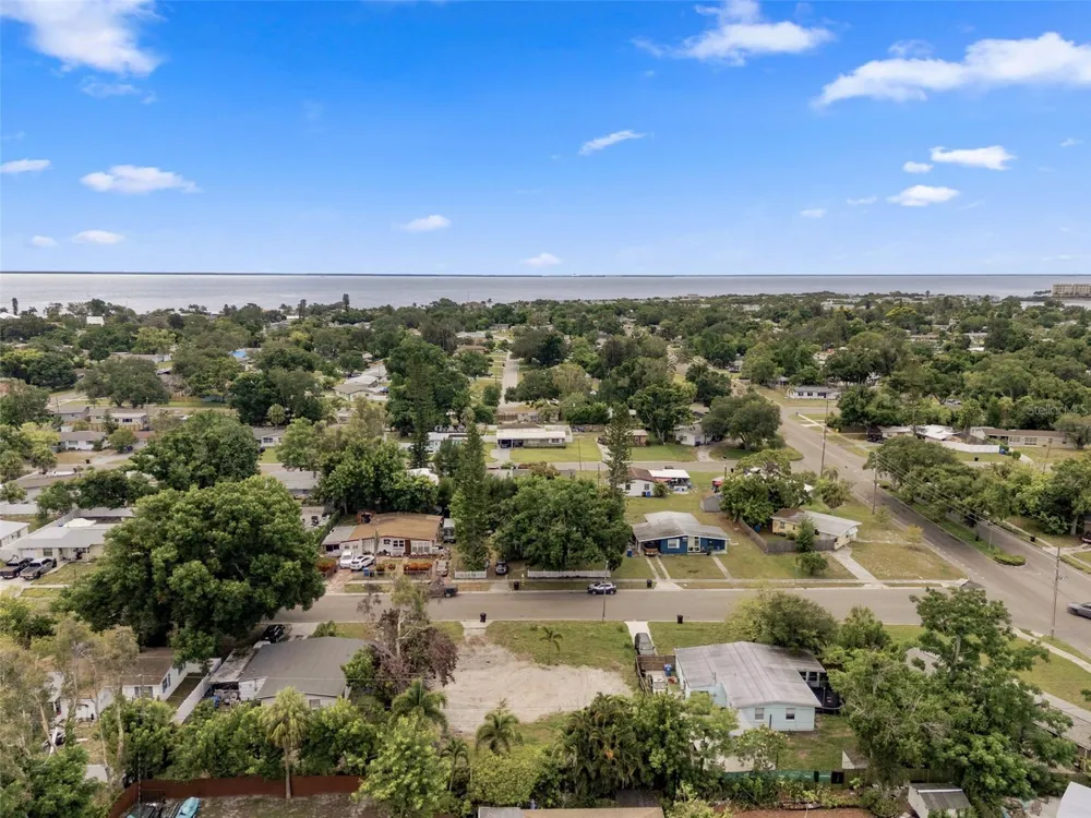 3963 NEPTUNE DRIVE SE St Petersburg, FL 33705