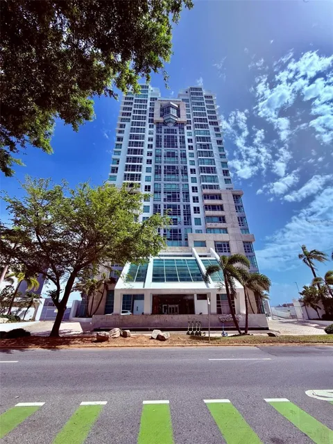403 DE LA CONSTITUCIÓN AVENUE #906