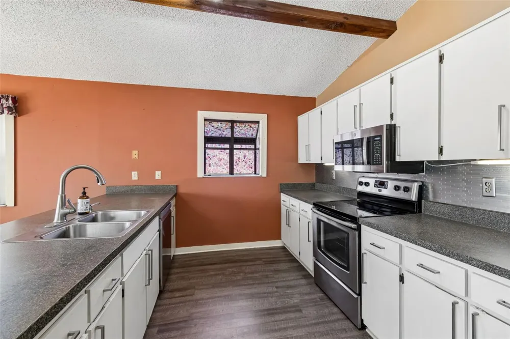 3141 CANAL DRIVE Palm Harbor, FL 34684
