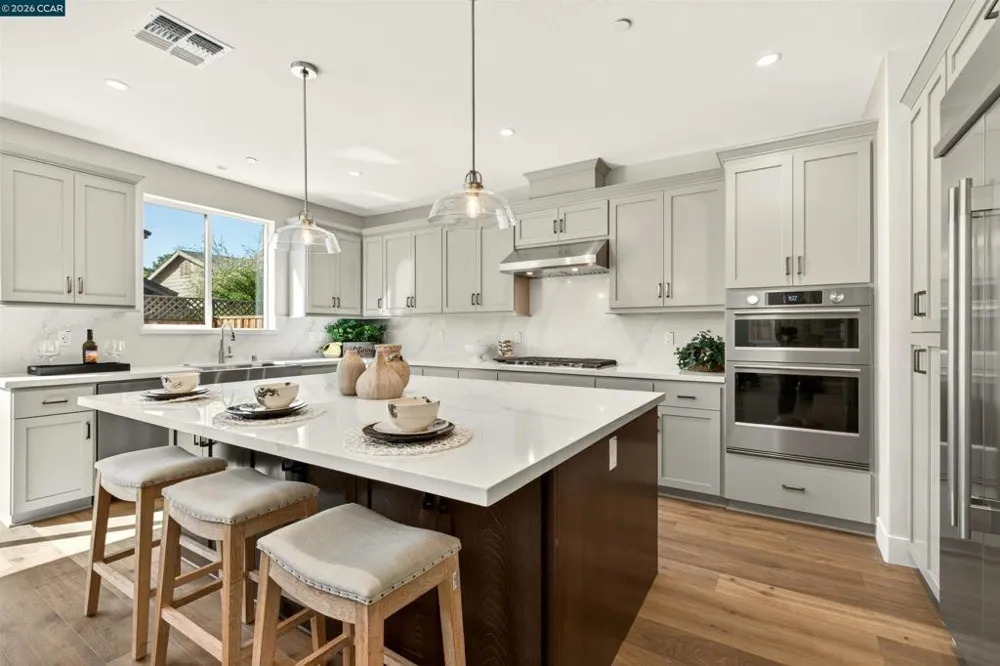 2201 Vandeleur Drive Napa, CA 94558