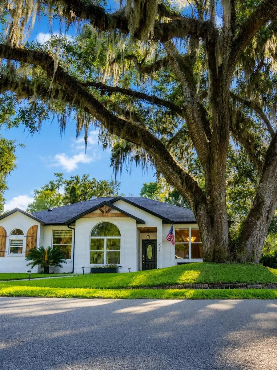 297 LAKE JESSUP AVENUE Oviedo, FL 32765