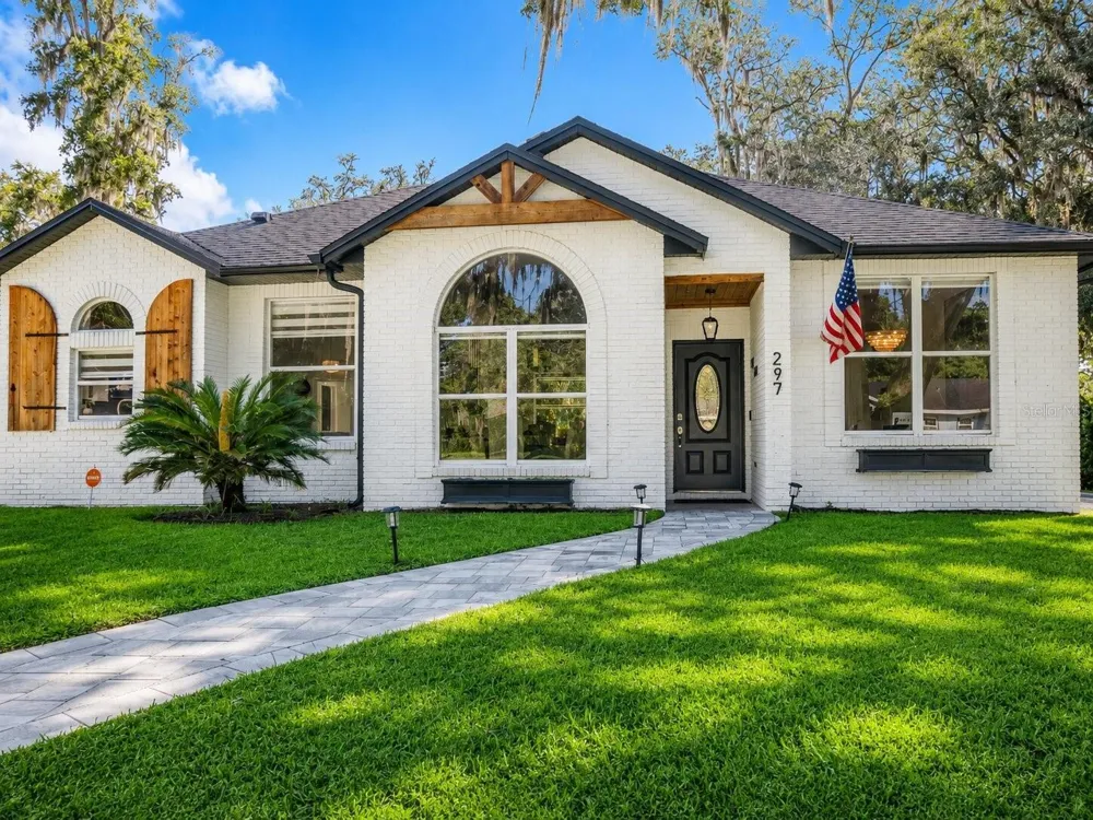 297 LAKE JESSUP AVENUE Oviedo, FL 32765