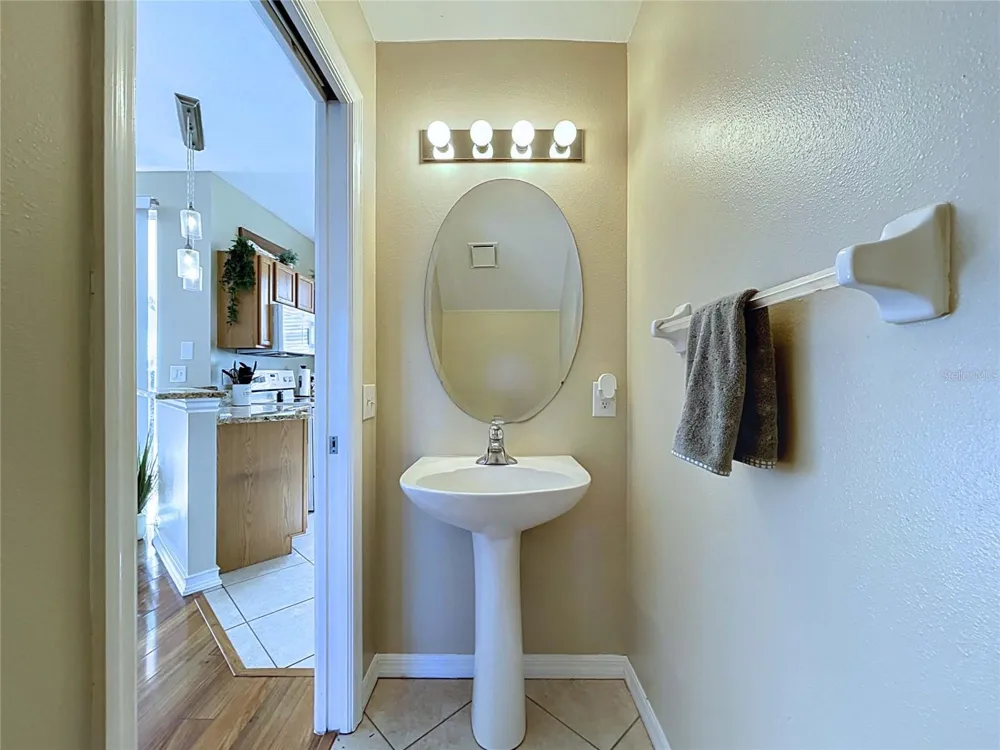 12207 COUNTRY WHITE CIRCLE Tampa, FL 33635