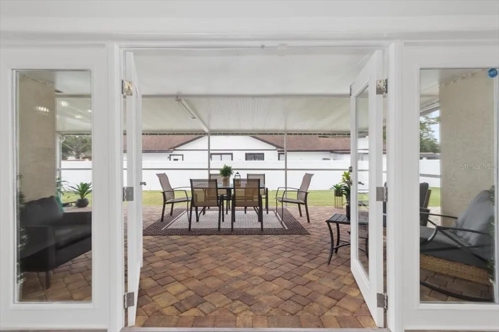 4102 W BANK AVENUE Tampa, FL 33624