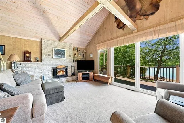 10876 Lockwood Drive Cadillac, MI 49601