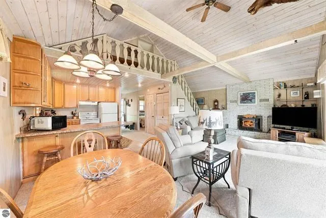 10876 Lockwood Drive Cadillac, MI 49601