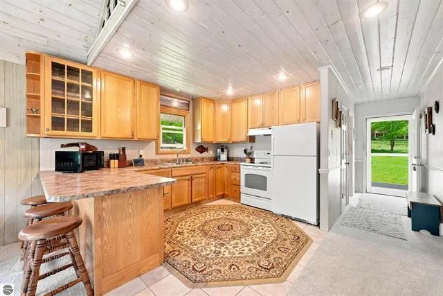 10876 Lockwood Drive Cadillac, MI 49601