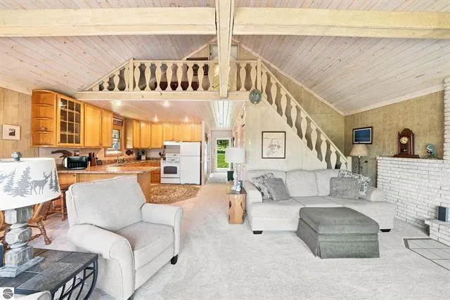 10876 Lockwood Drive Cadillac, MI 49601