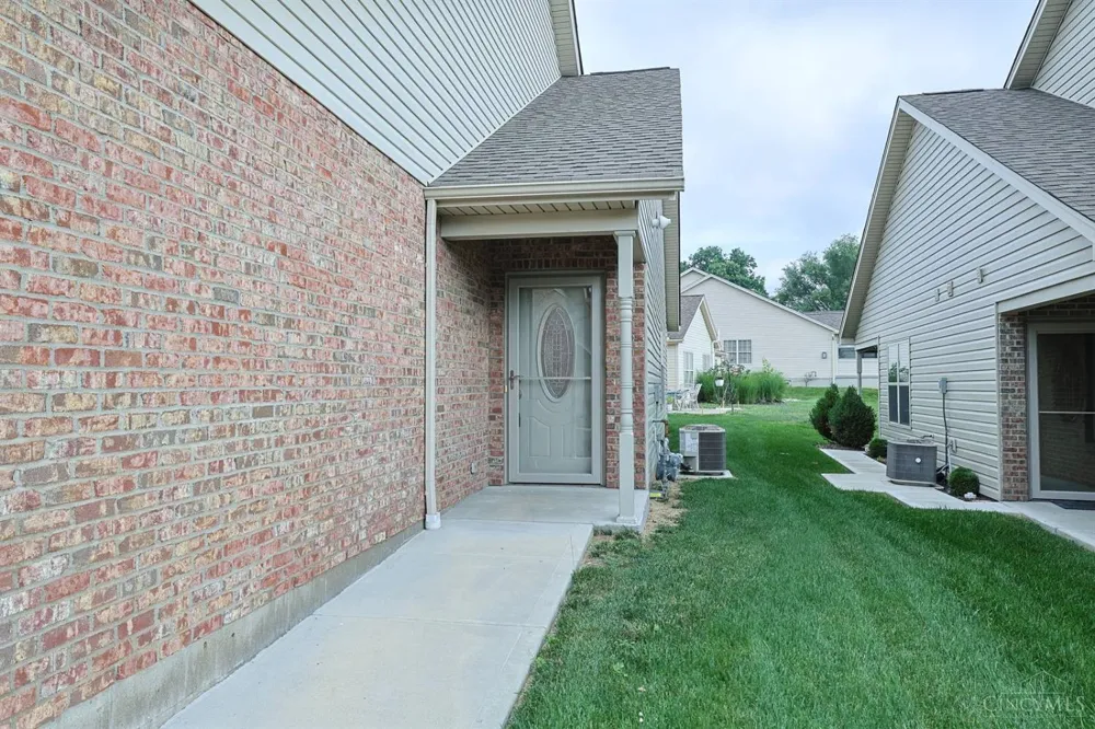 715 Villa Court Trenton, OH 45067