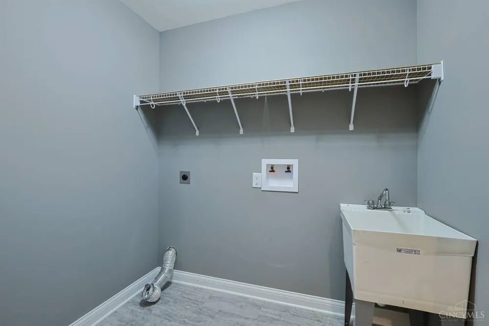 715 Villa Court Trenton, OH 45067