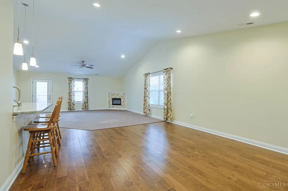 715 Villa Court Trenton, OH 45067