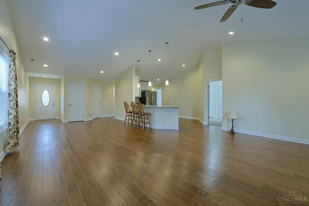 715 Villa Court Trenton, OH 45067