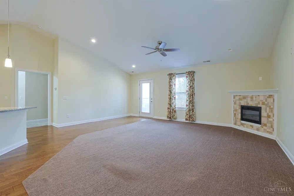 715 Villa Court Trenton, OH 45067