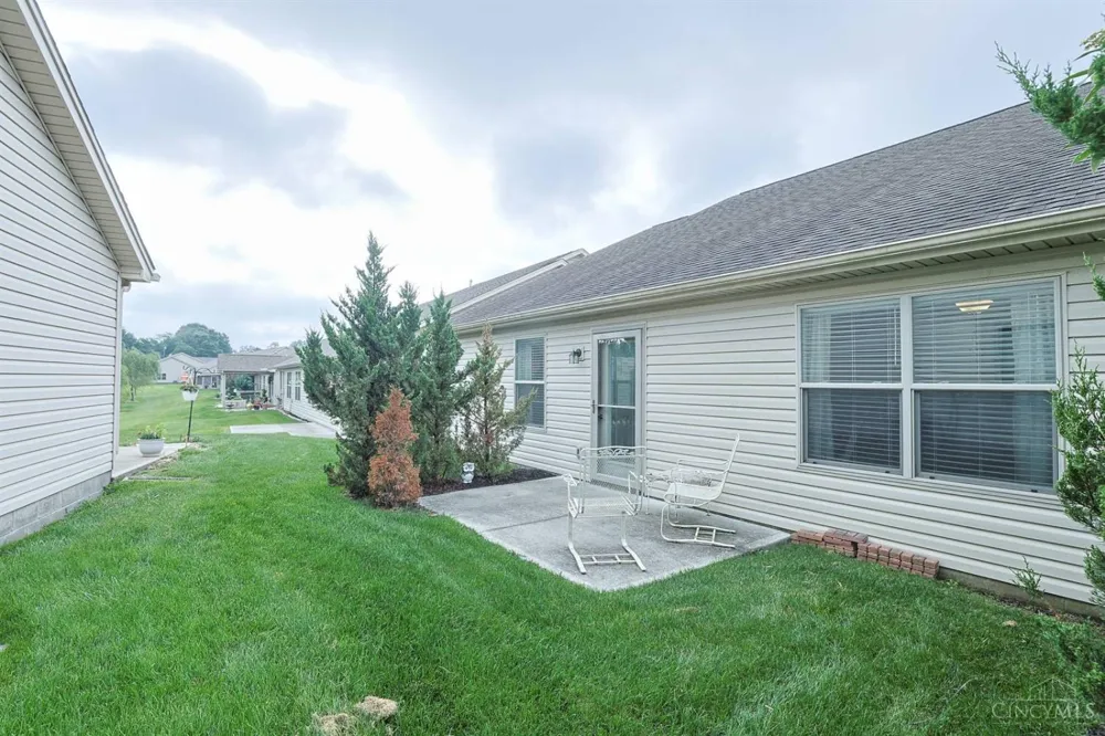 715 Villa Court Trenton, OH 45067