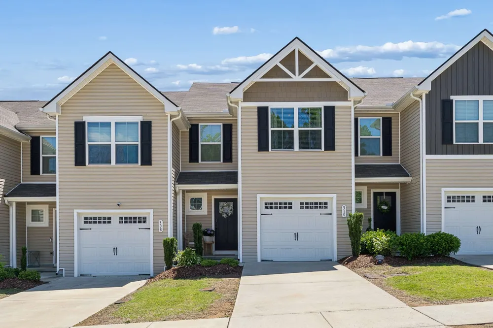 310 Sunnyview Dr Lebanon, TN 37090