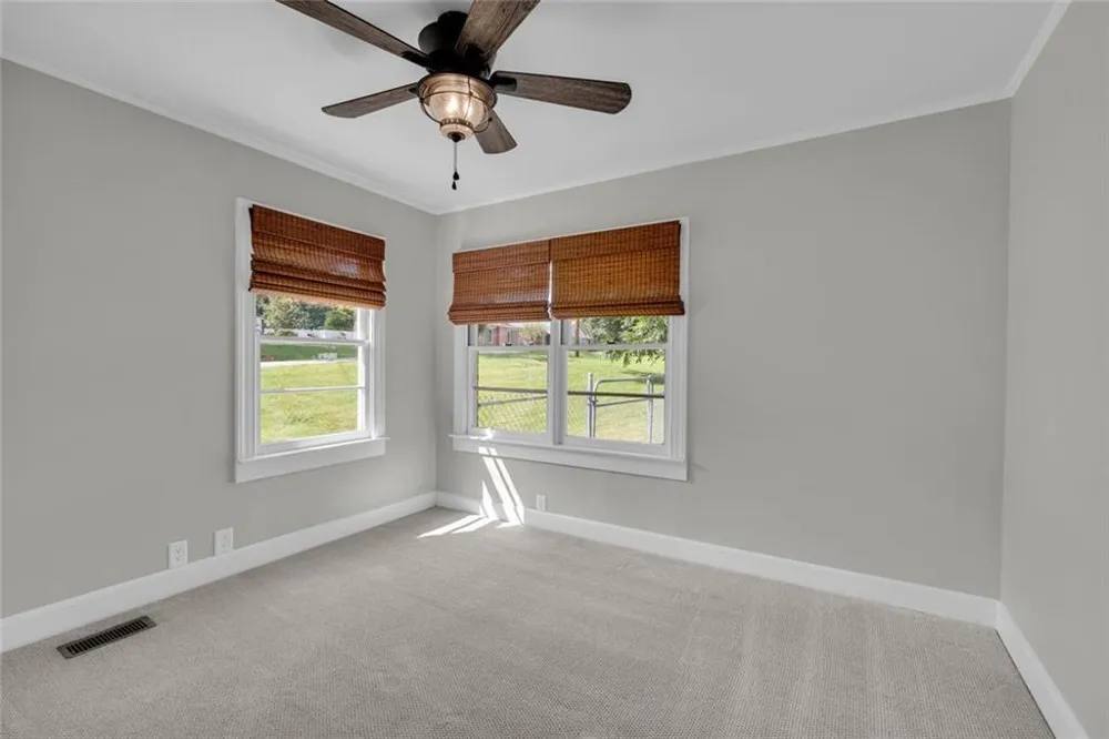 142 Ola Street Toccoa, GA 30577