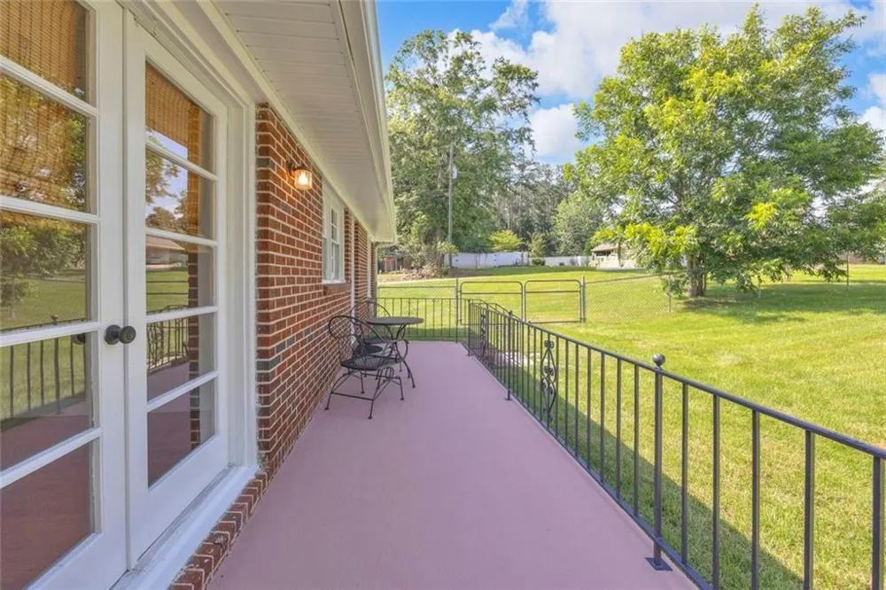 142 Ola Street Toccoa, GA 30577