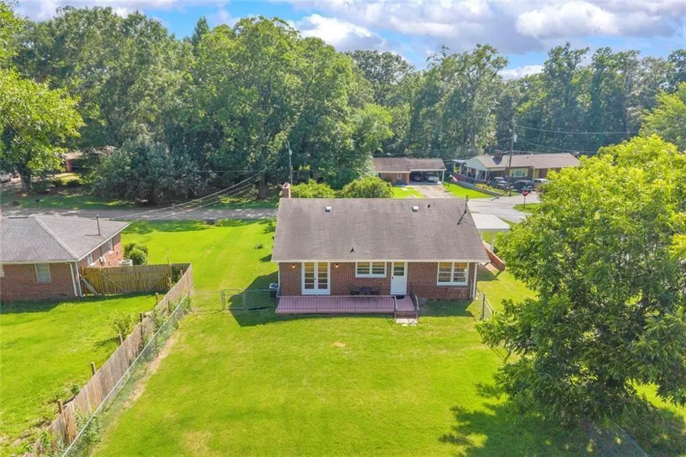 142 Ola Street Toccoa, GA 30577