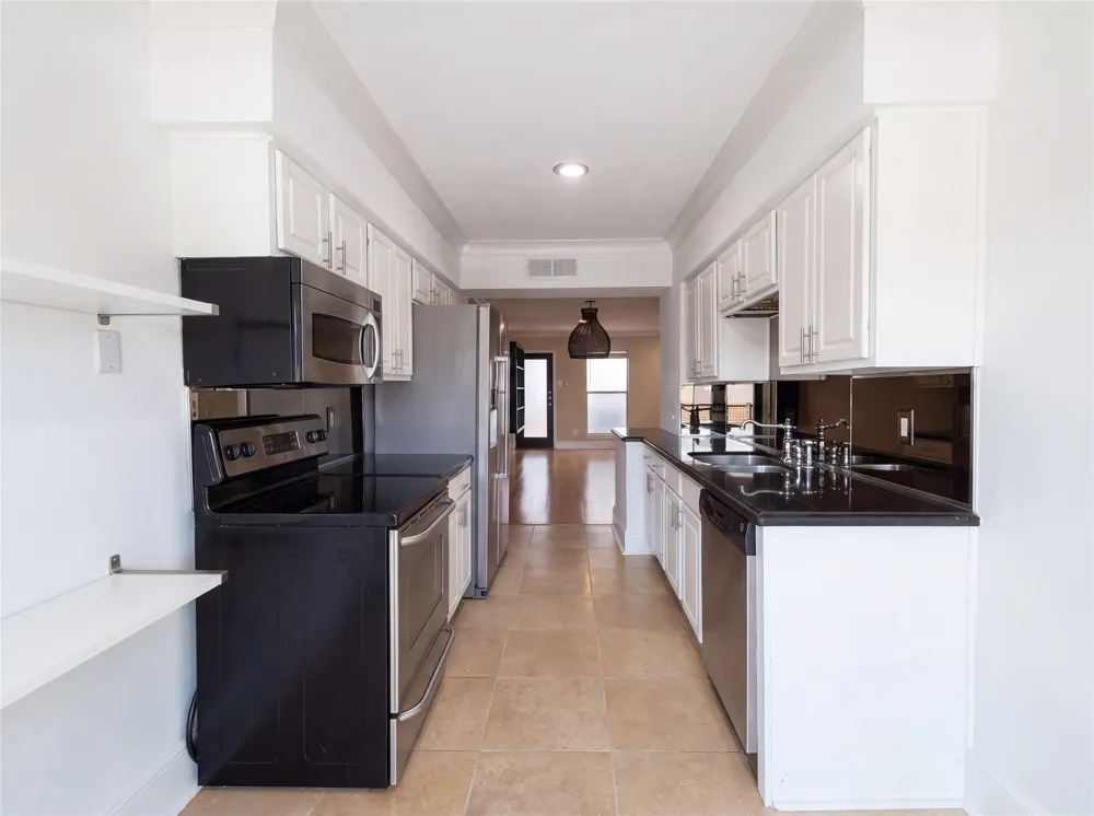 7734 Meadow Road #223 Dallas, TX 75230