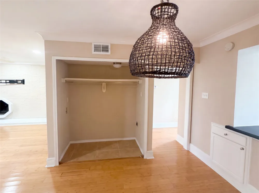 7734 Meadow Road #223 Dallas, TX 75230