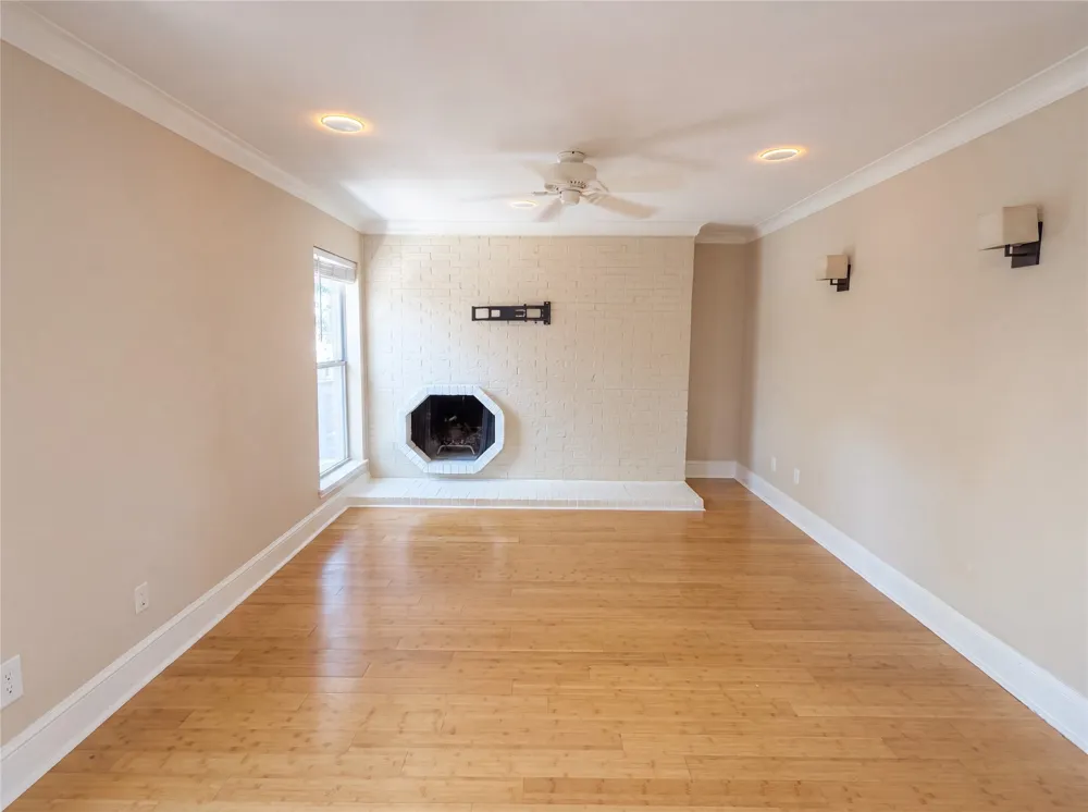 7734 Meadow Road #223 Dallas, TX 75230