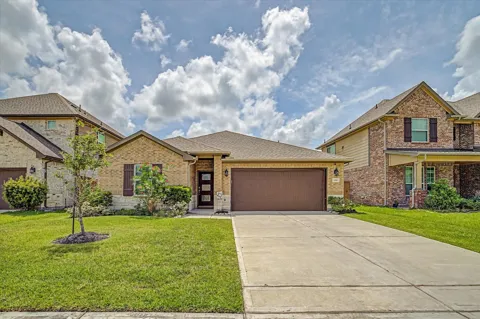 10842 Cliffs View Drive